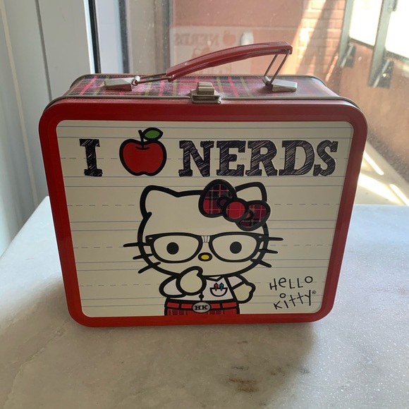 ✨2/$20✨Hello Kitty Tim container
